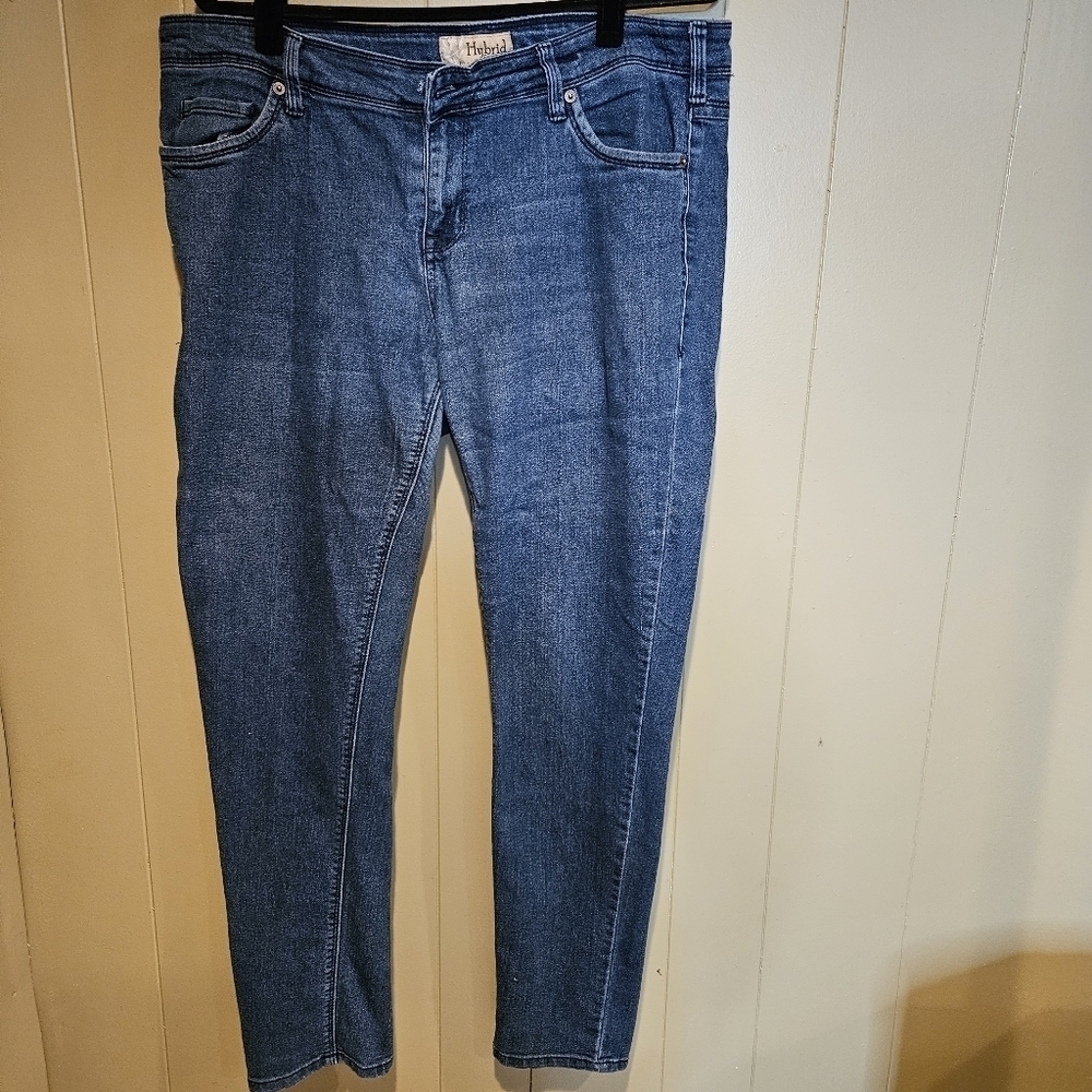Hybrid & Company Jeans, Womens, Size 16, Medium-Wash, Stretchy, Mid-Rise